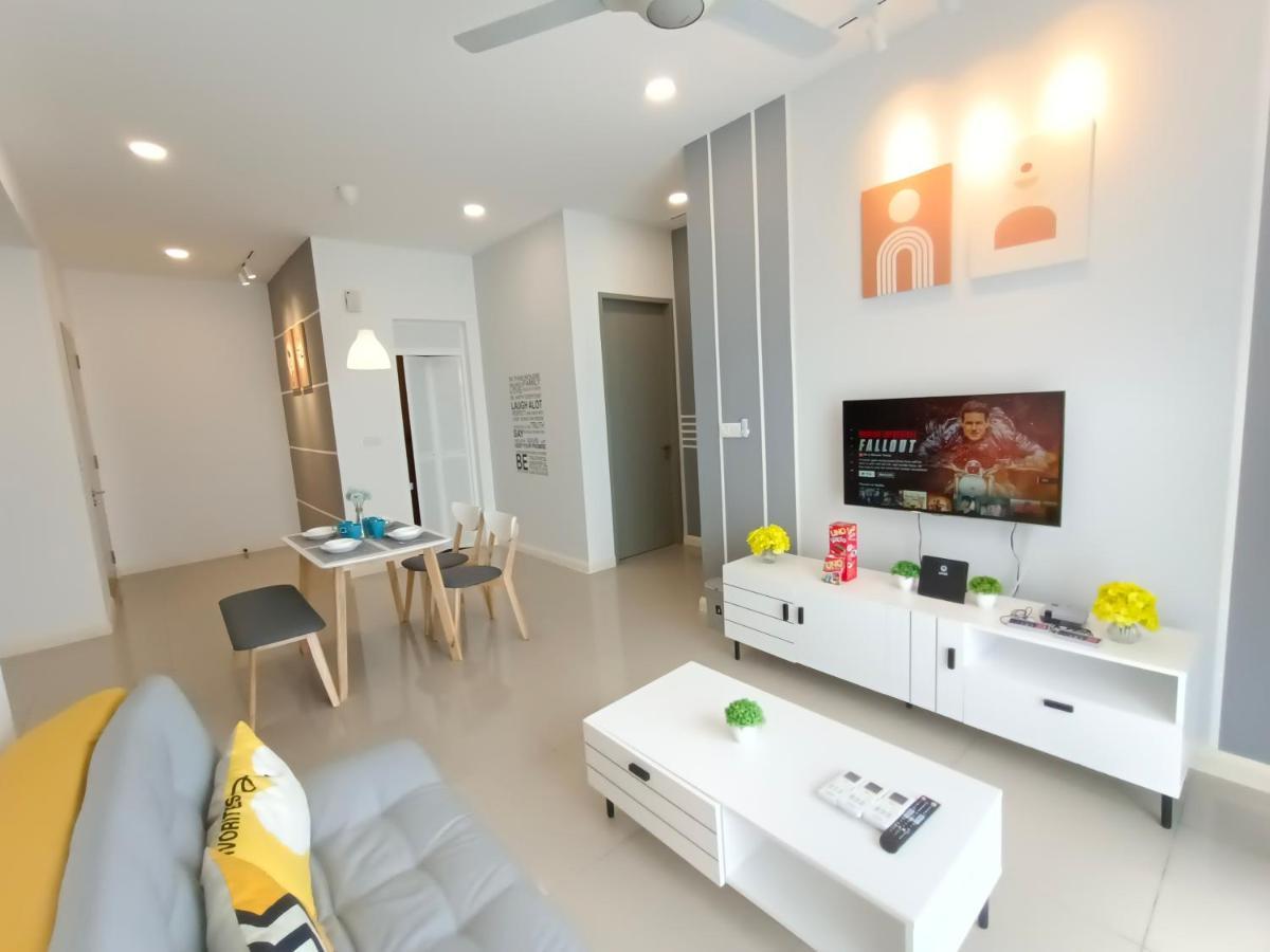 Medini D'Pristine, 3 Min Walk To Legoland, Netflix By Hint Homestay Nusajaya  Bagian luar foto