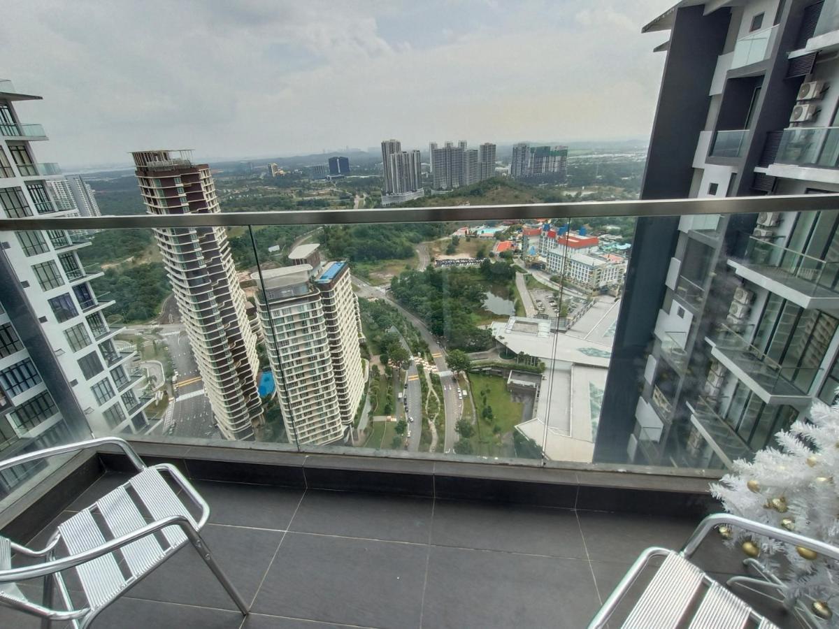 Medini D'Pristine, 3 Min Walk To Legoland, Netflix By Hint Homestay Nusajaya  Bagian luar foto