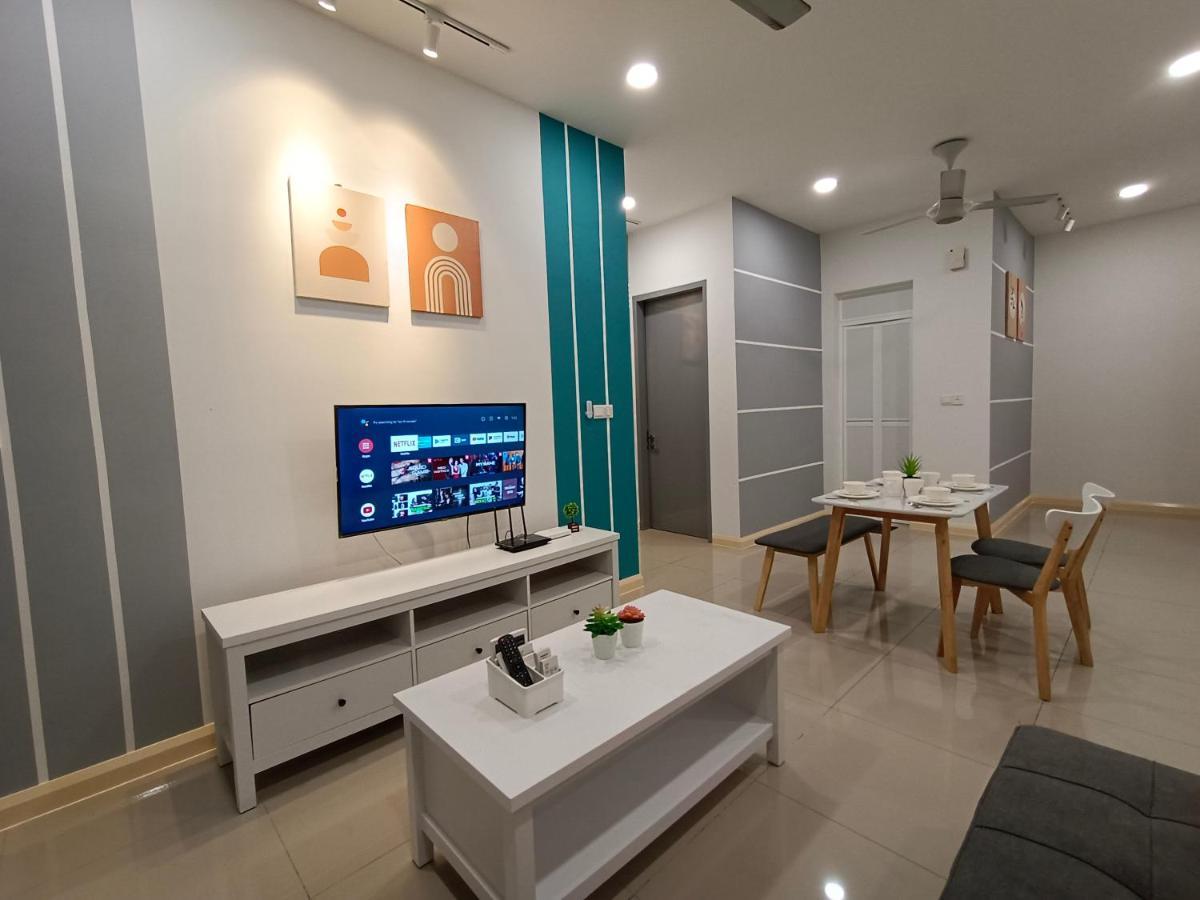 Medini D'Pristine, 3 Min Walk To Legoland, Netflix By Hint Homestay Nusajaya  Bagian luar foto